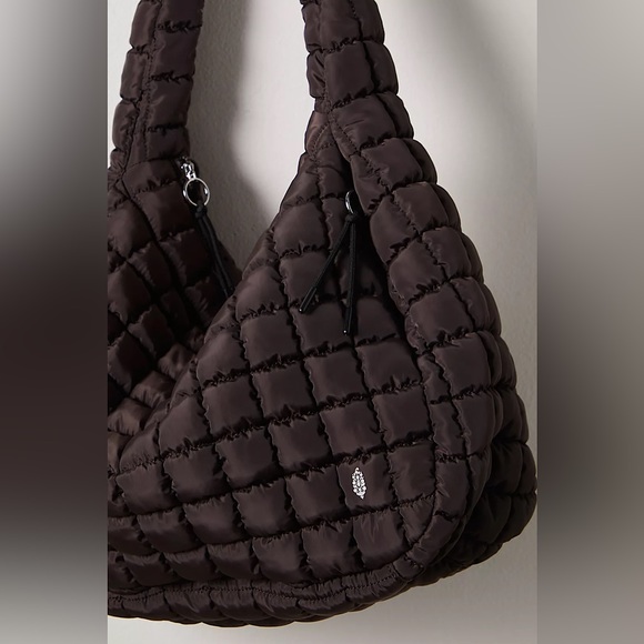 1 LEFT ✨NEW Free People FP Movement Quilted Carryall Bag In Chocolate - Picture 3 of 12